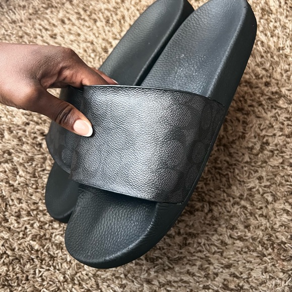 MEN COACH SIGNATURE COATED CANVAS POOL SLIDES - Picture 4 of 5